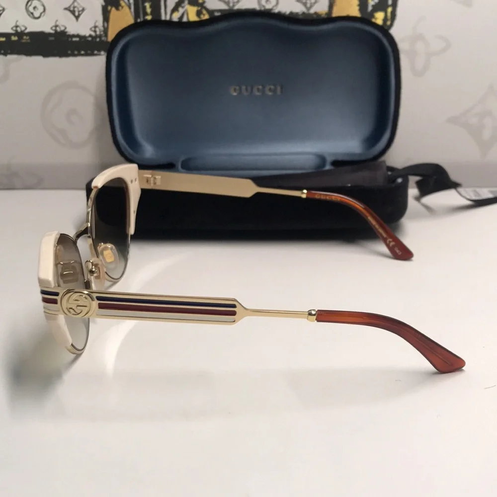 New Authentic Gucci GG0522S 005 Cat-Eye Sunglasses Ivory Brown Gradient